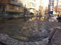 Жалоба-отзыв: Ежегодный потоп во дворе.  Фото №1